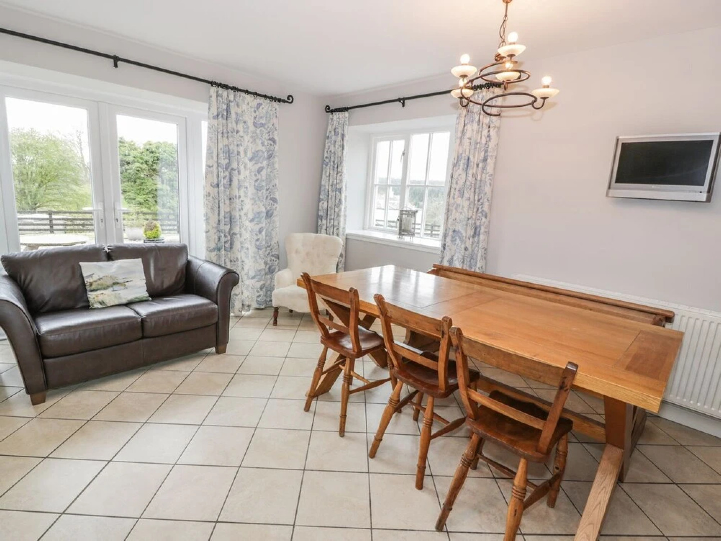 Bracken Holiday Cottage