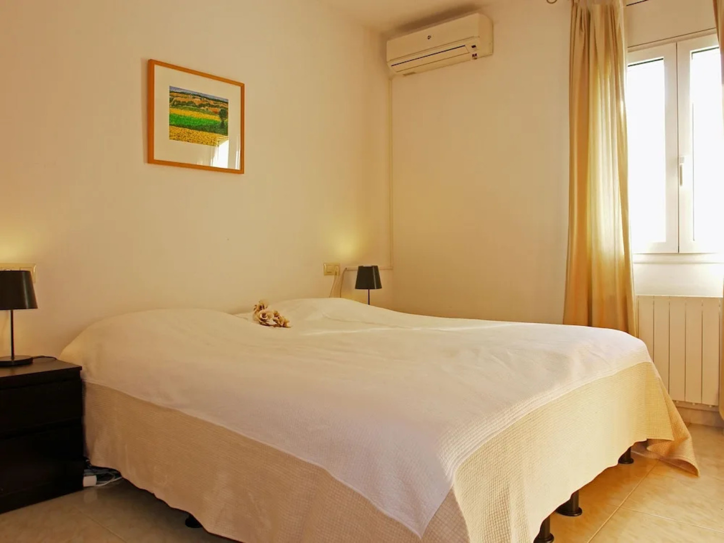 Delightful Villa in Vilacolum With Swimming Pool