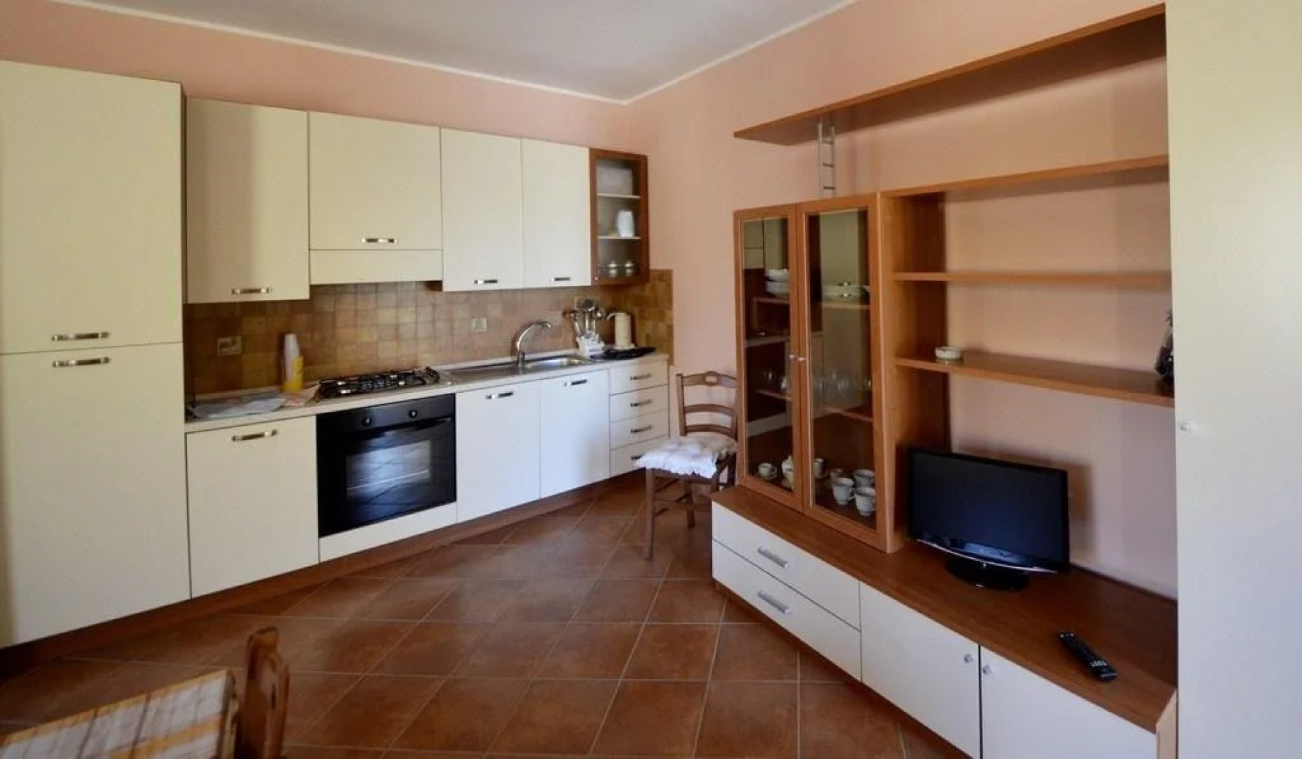 Labour Building Commercial Hotel