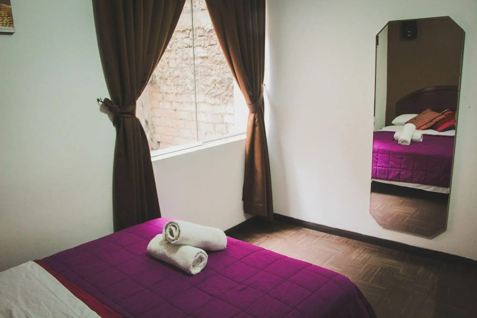 Tupac Hostel - Lima Airport