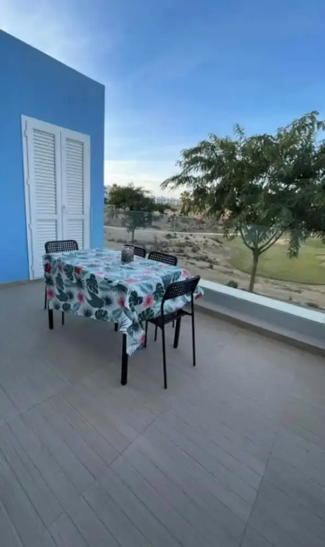 Stylish 2-bed Apartment Overlooking the Fairways