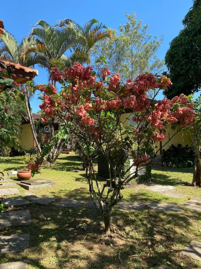 Village Colonial Hotel