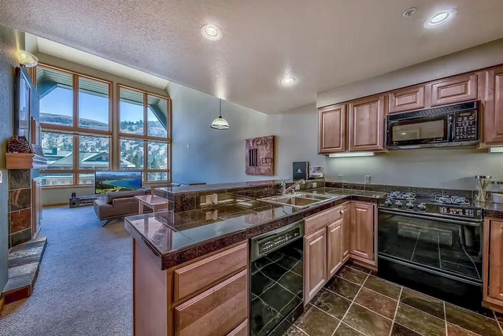 SC207 SnowCrest - 2 Br Condo