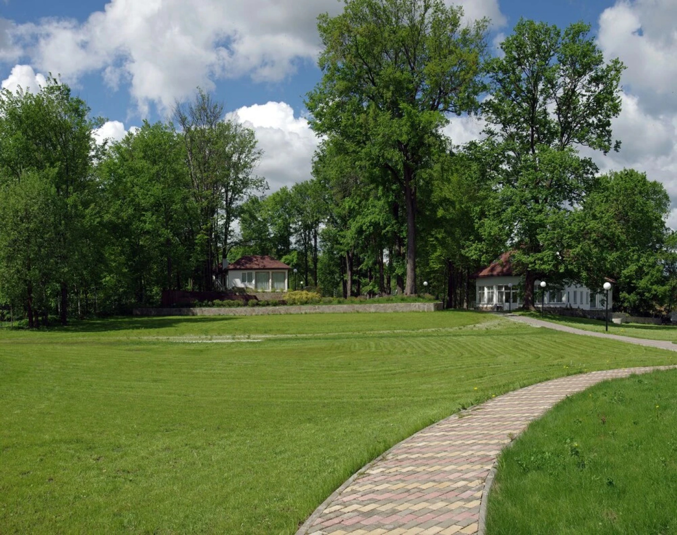 Отель «Вишневый сад»