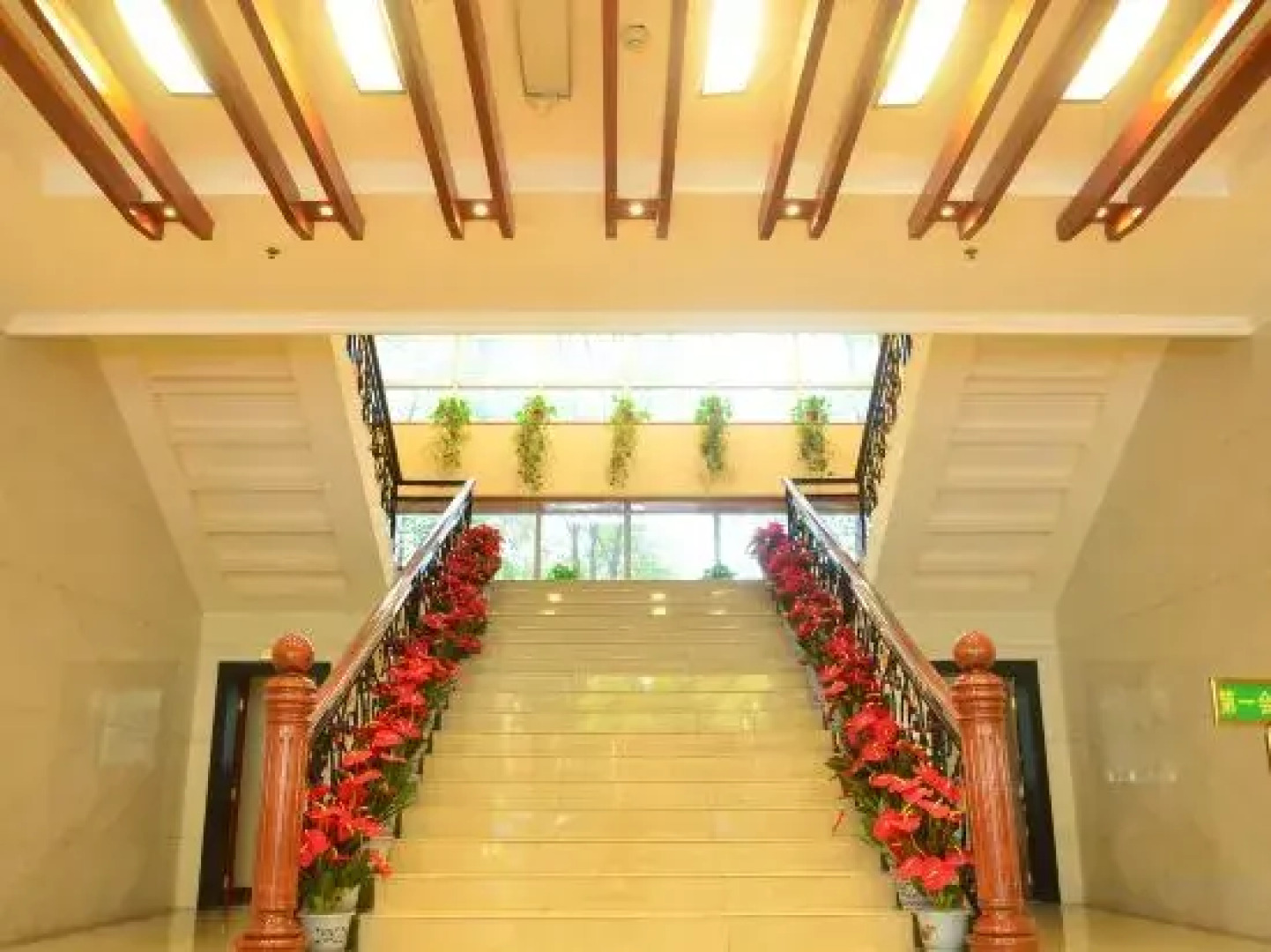 Qianjiang Hotel