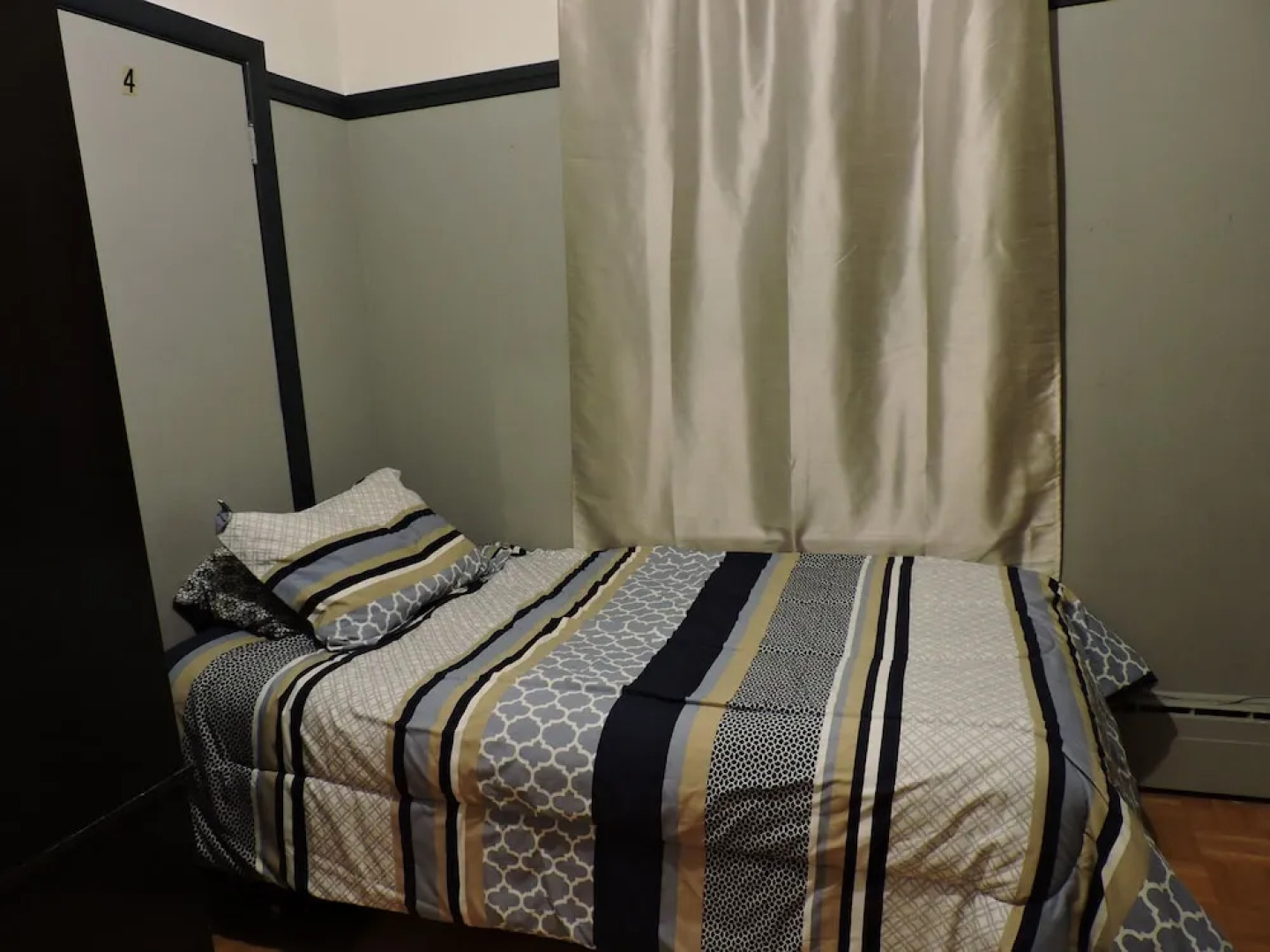 Apartment on 5th Avenue