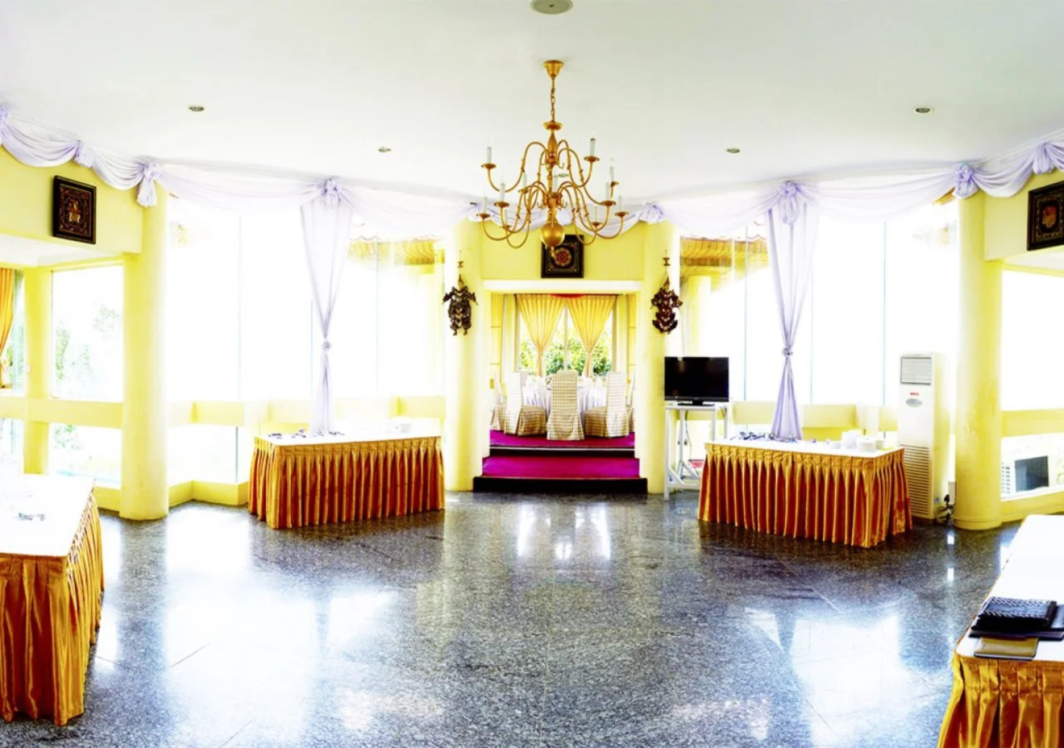 Mount Pleasant Hotel