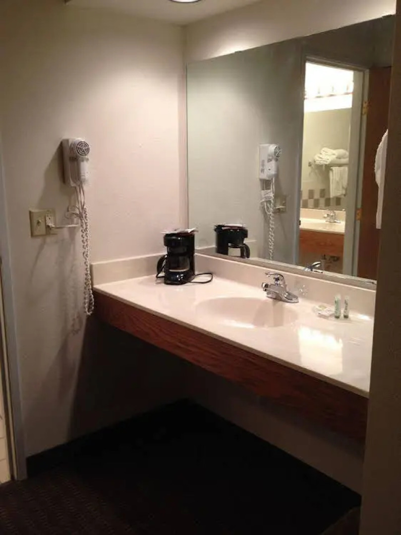 AmericInn Belle Plaine