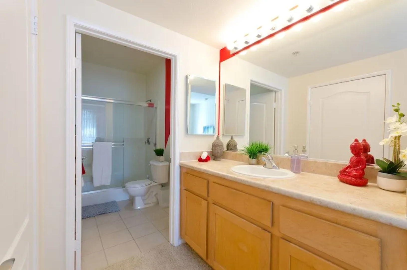 Downtown LA City View Suite