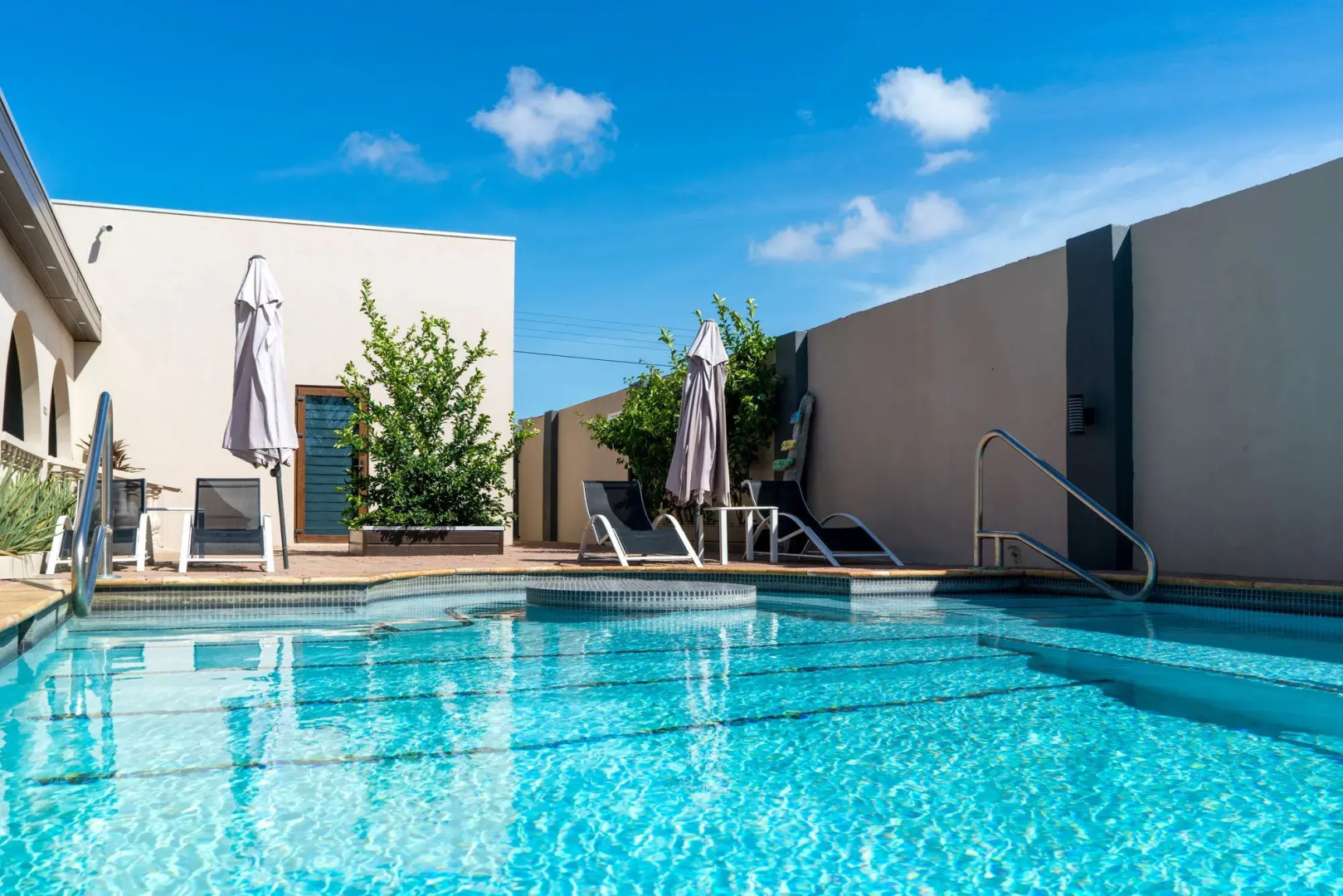 Bubali Luxury Apartments - Adults Only - Wheelchair Friendly