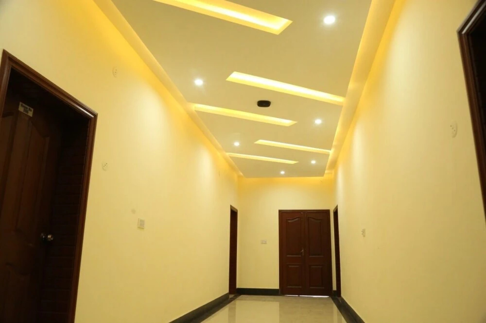 Hotel Pak Continental