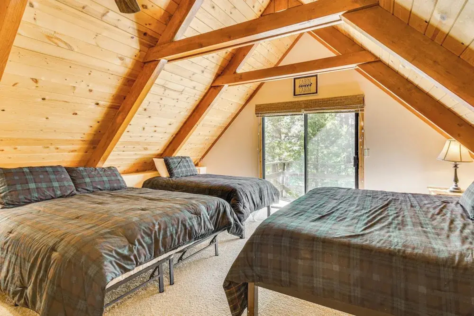 4 Mi to White Pines Lake: Quiet Cabin w/ Fire Pit