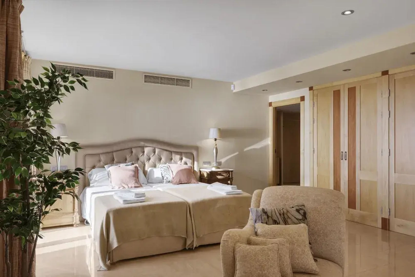 Luxury Villa Luna Suites frente al mar