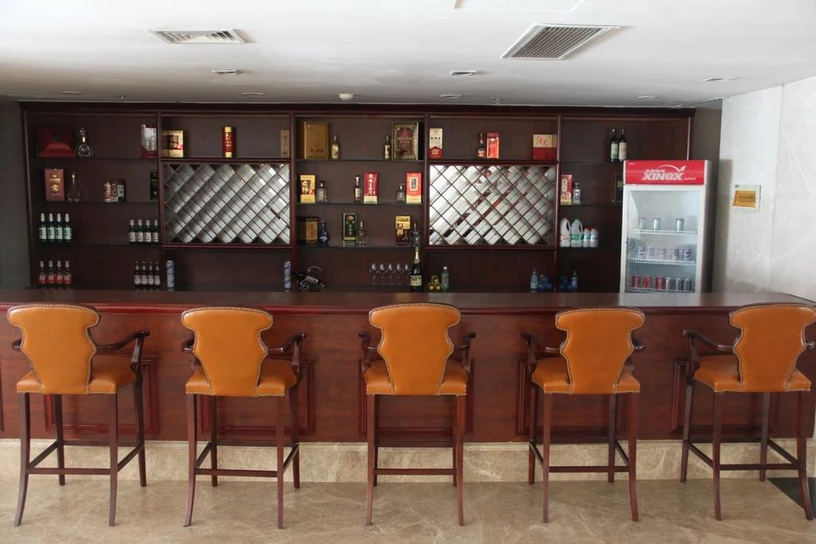 Qinghua Business Hotel