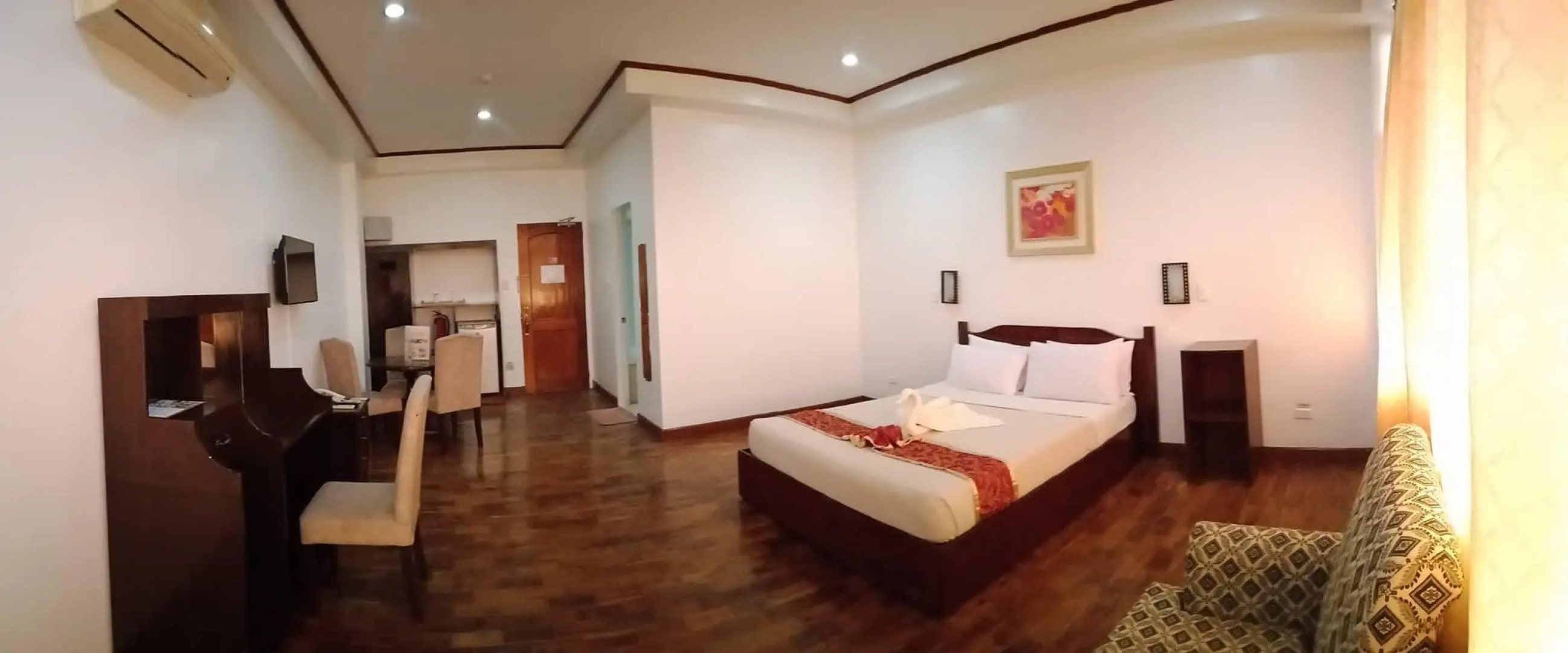 Macagang Hotel and Resort