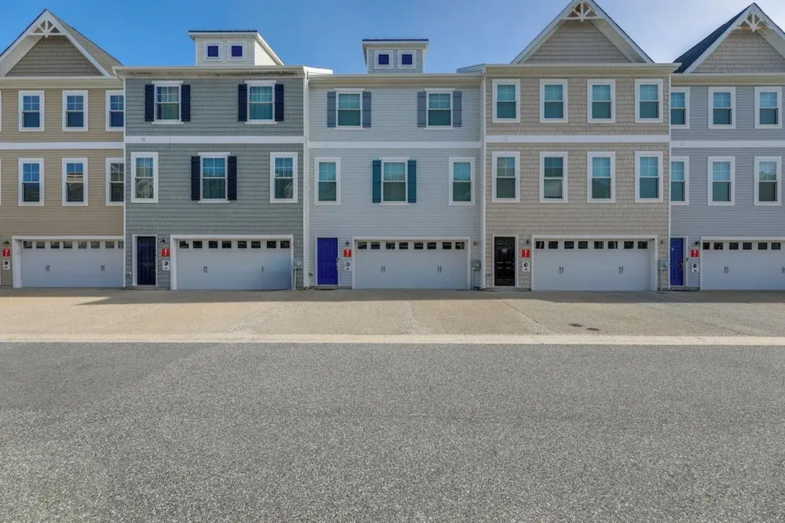 Boat Slip & Pool Access: Ocean City Home!