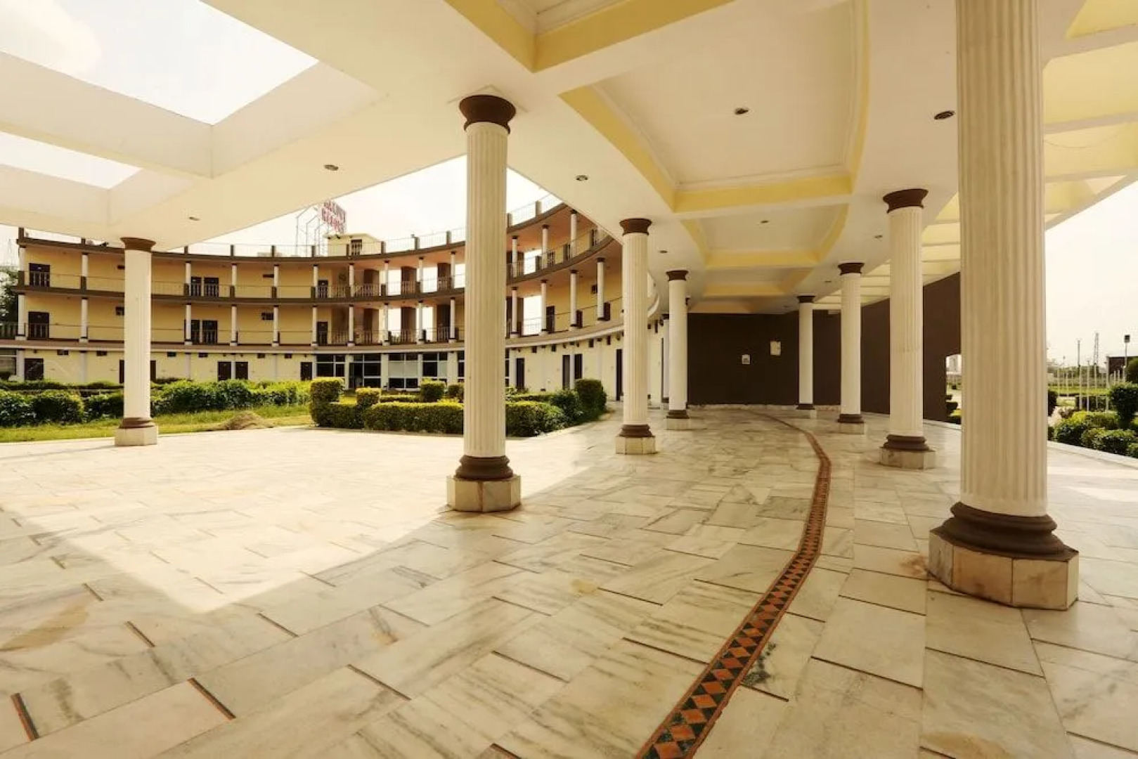 Shakunt Resort - A Eco Green Resort