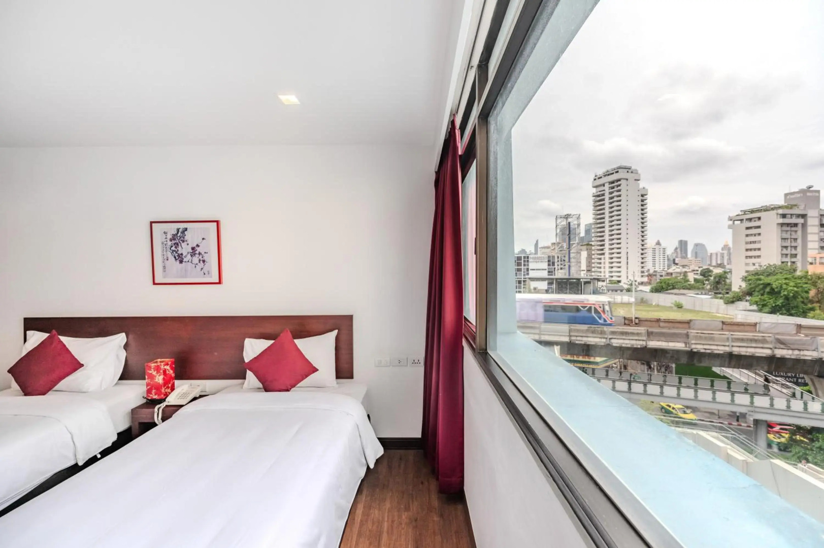 Ruamchitt Plaza Hotel