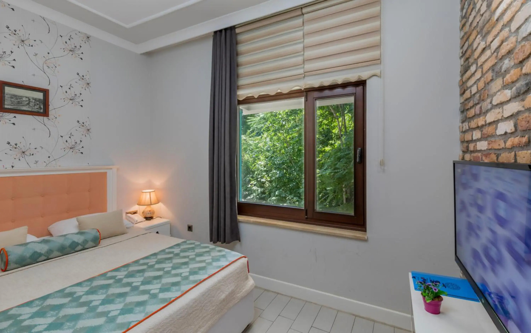 Delight Deluxe Aparts