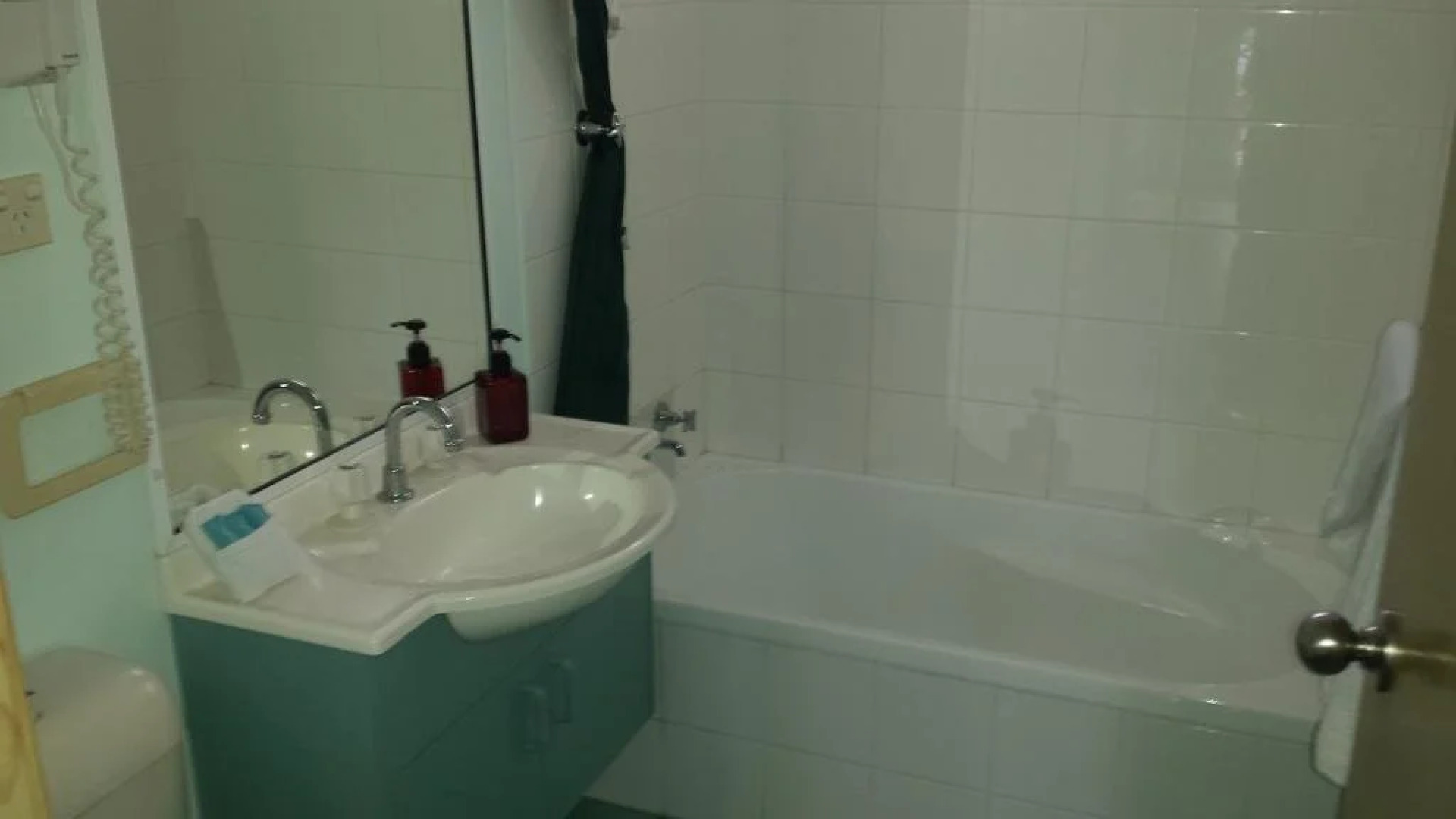 Smugglers Cove Holiday Village