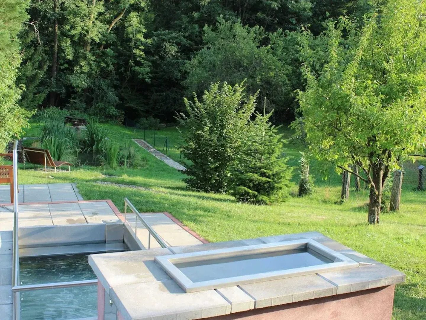 Villa mit Sauna und Garten