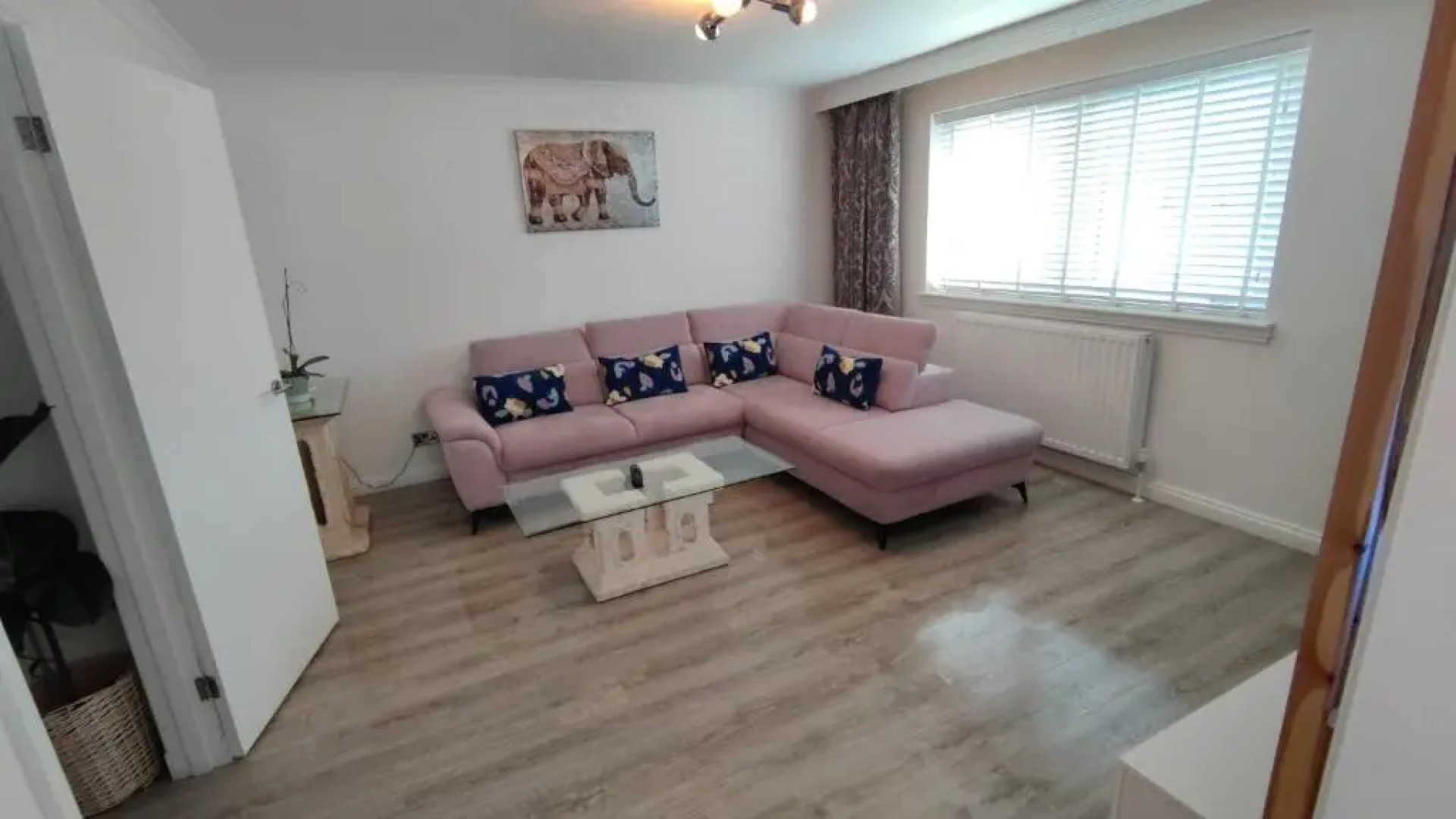 Lovely 2 Bedroom Modern Ground Floor Flat