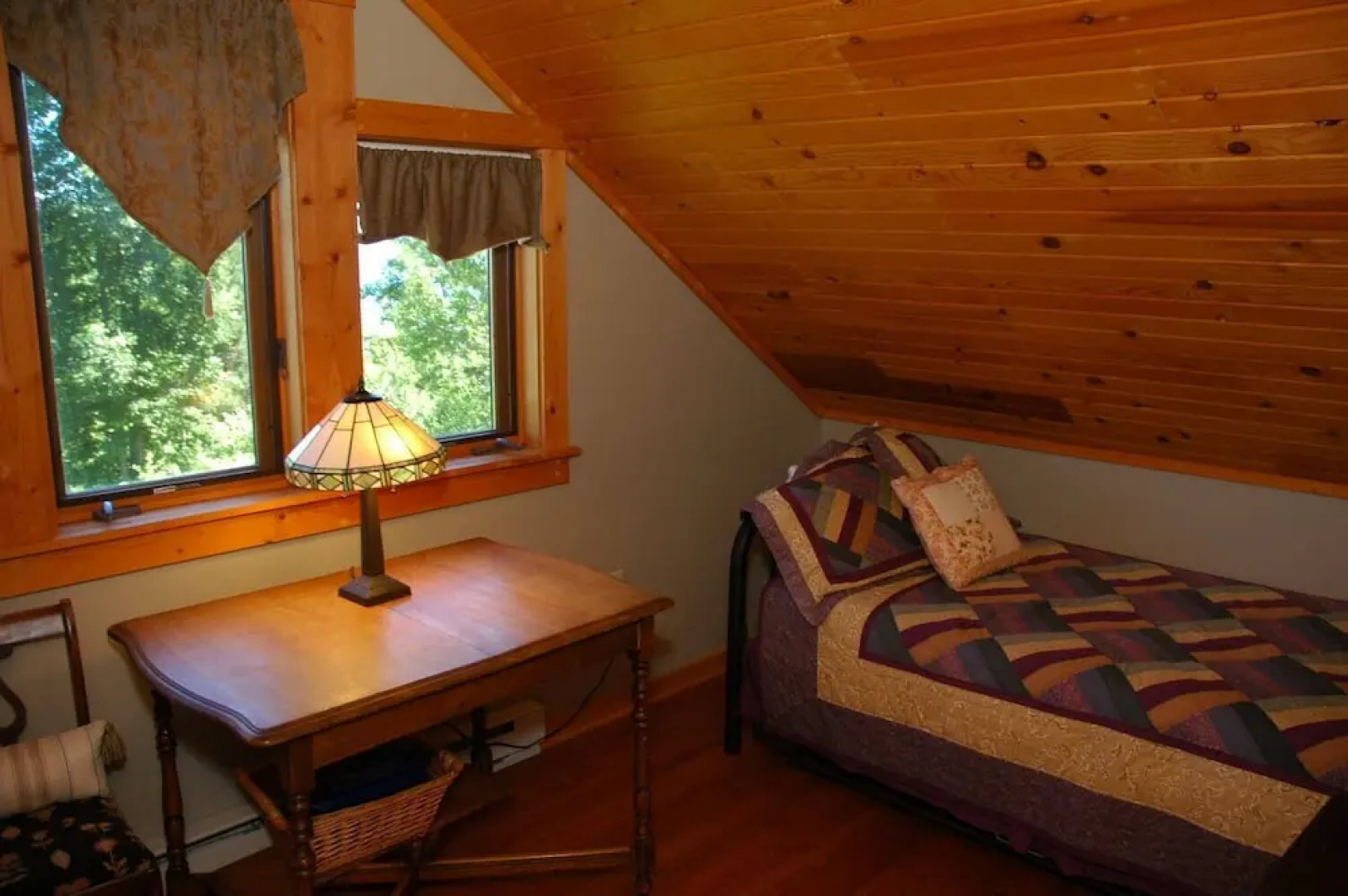 Brickyard Cottage 28 by Winfield Inn