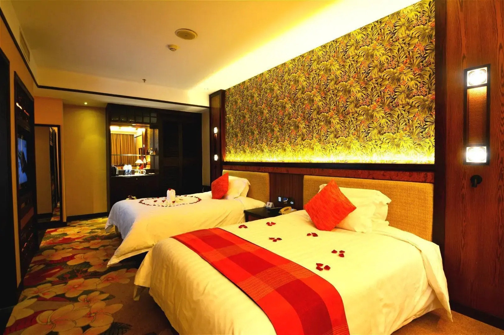 Riyuegu Hotsprings Resort