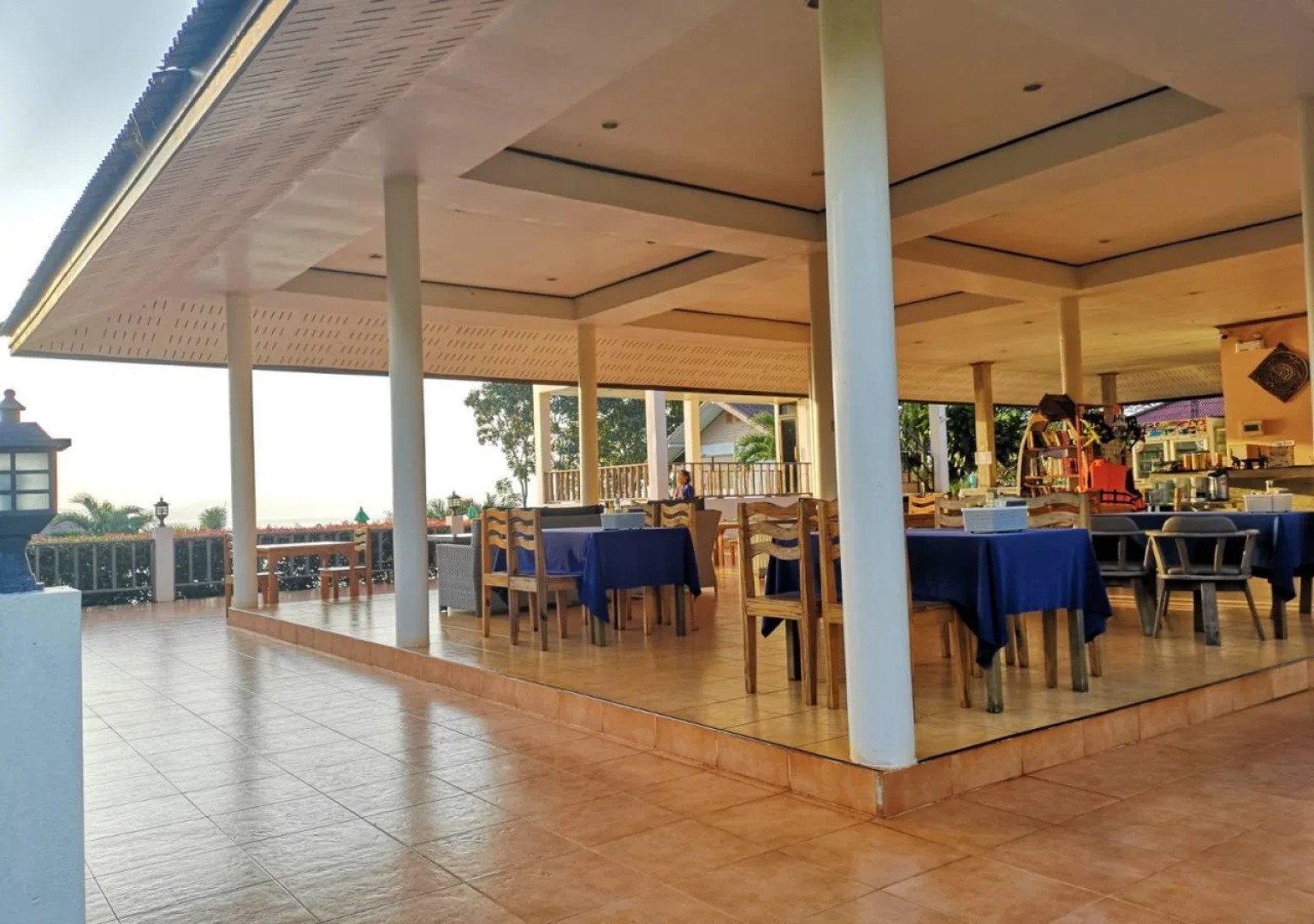 Sea Breeze @ Koh Mak