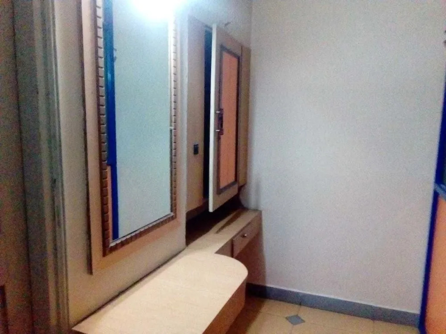 Iroomz Chalukya Residency