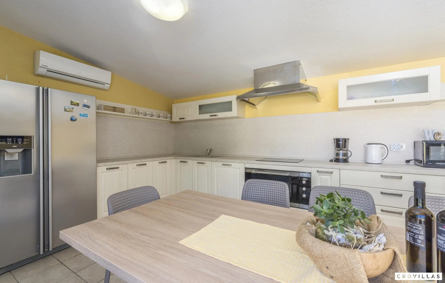 Happy in Fazana with 5 bedrooms and 1 bathrooms