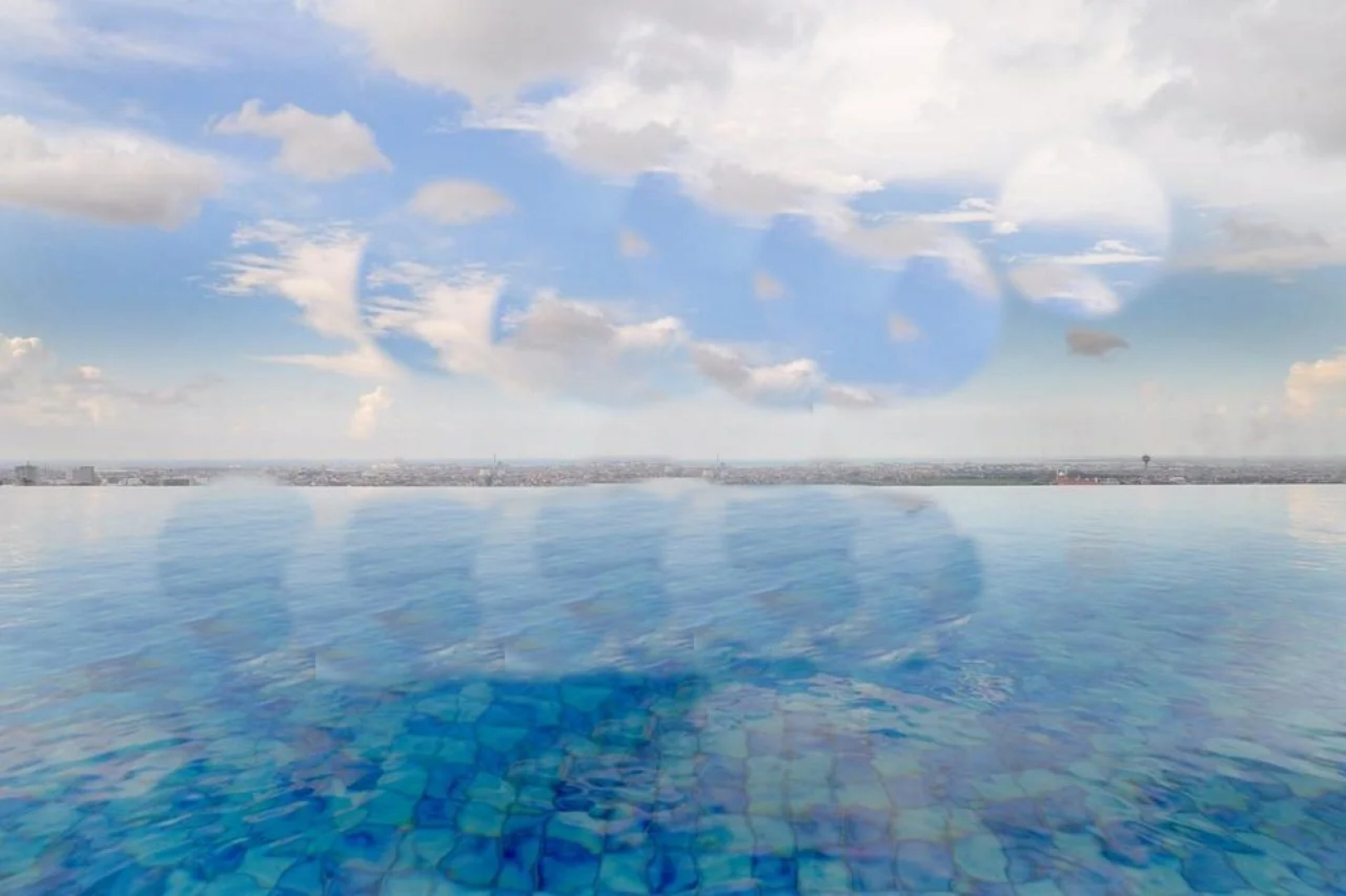 Horison Ultima Semarang