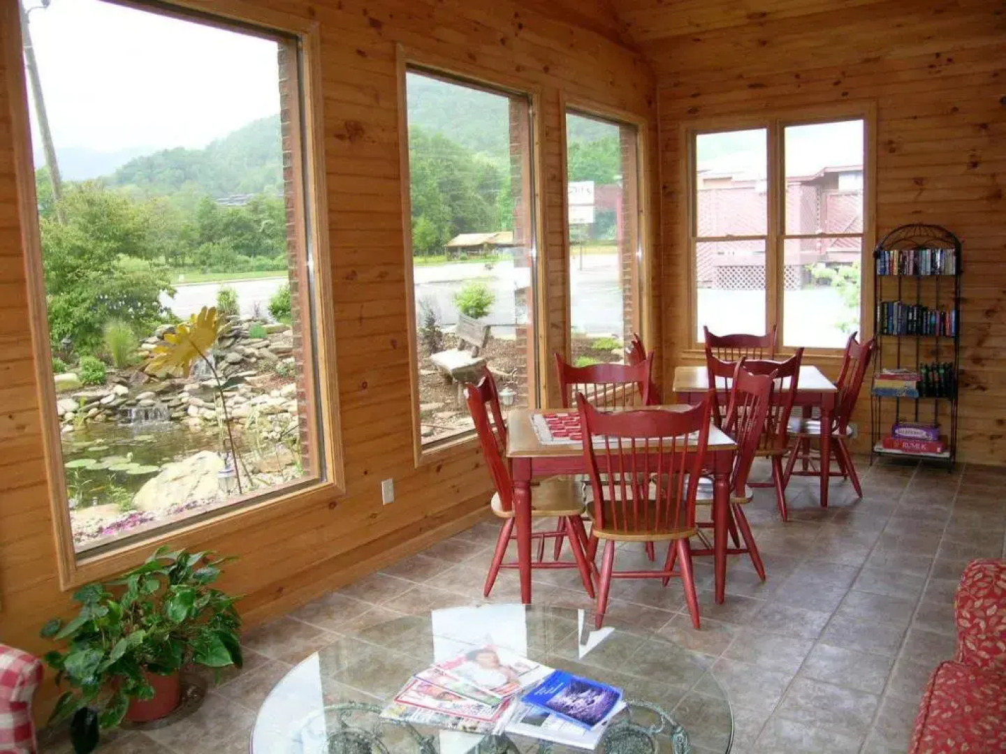 Jonathan Creek Inn and Villas