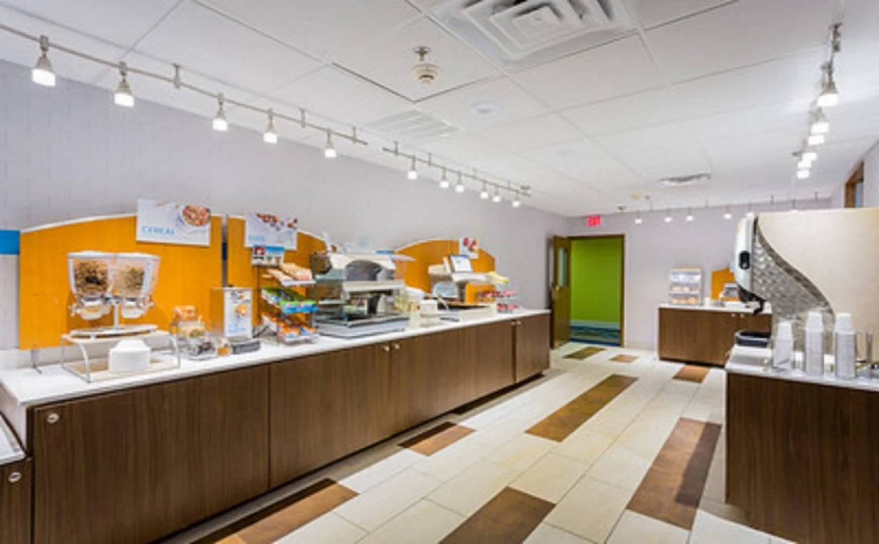 Holiday Inn Express & Suites Reading by IHG