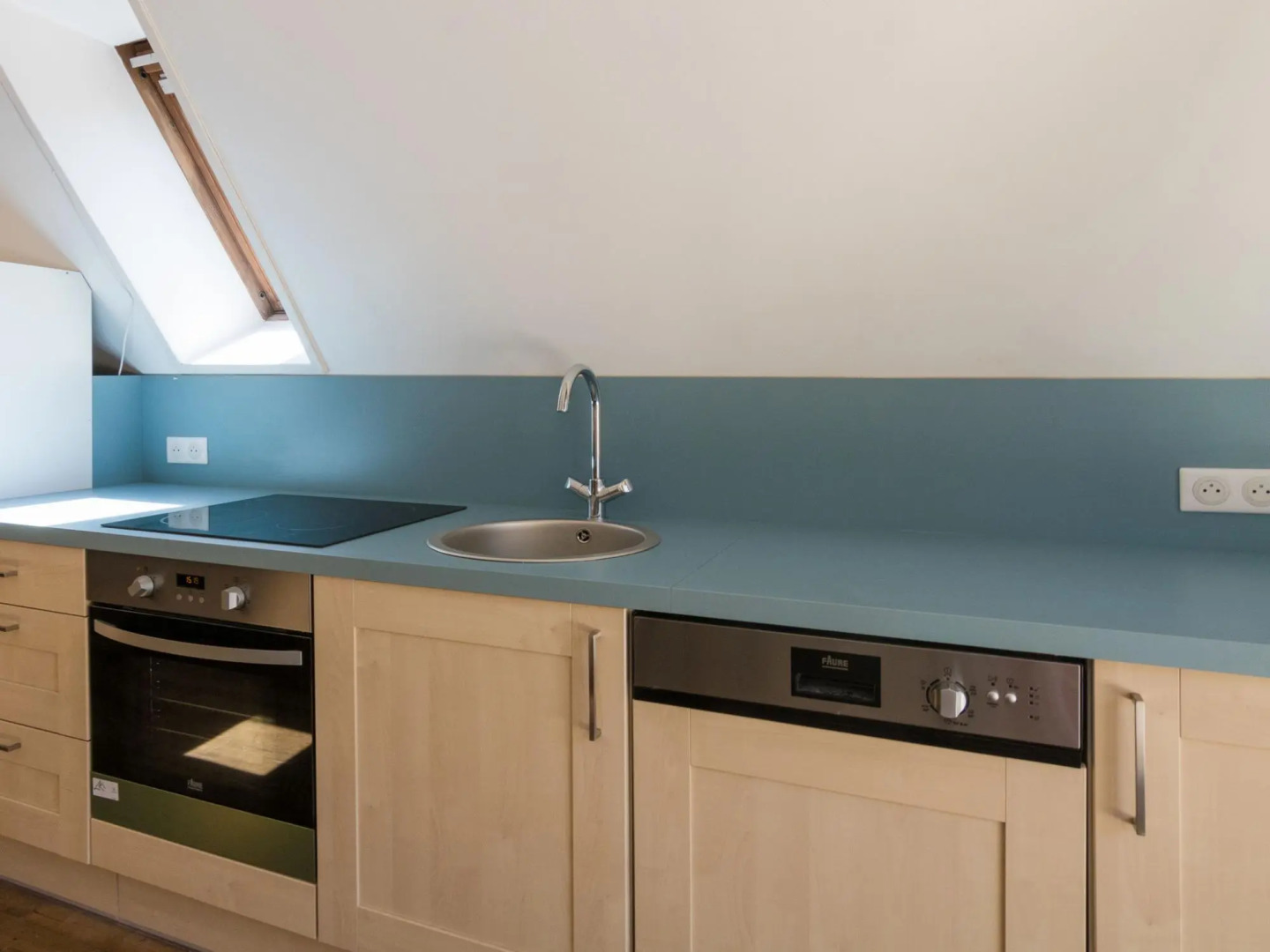 Lovely Cottage in Peyzac-le-moustier With Terrace