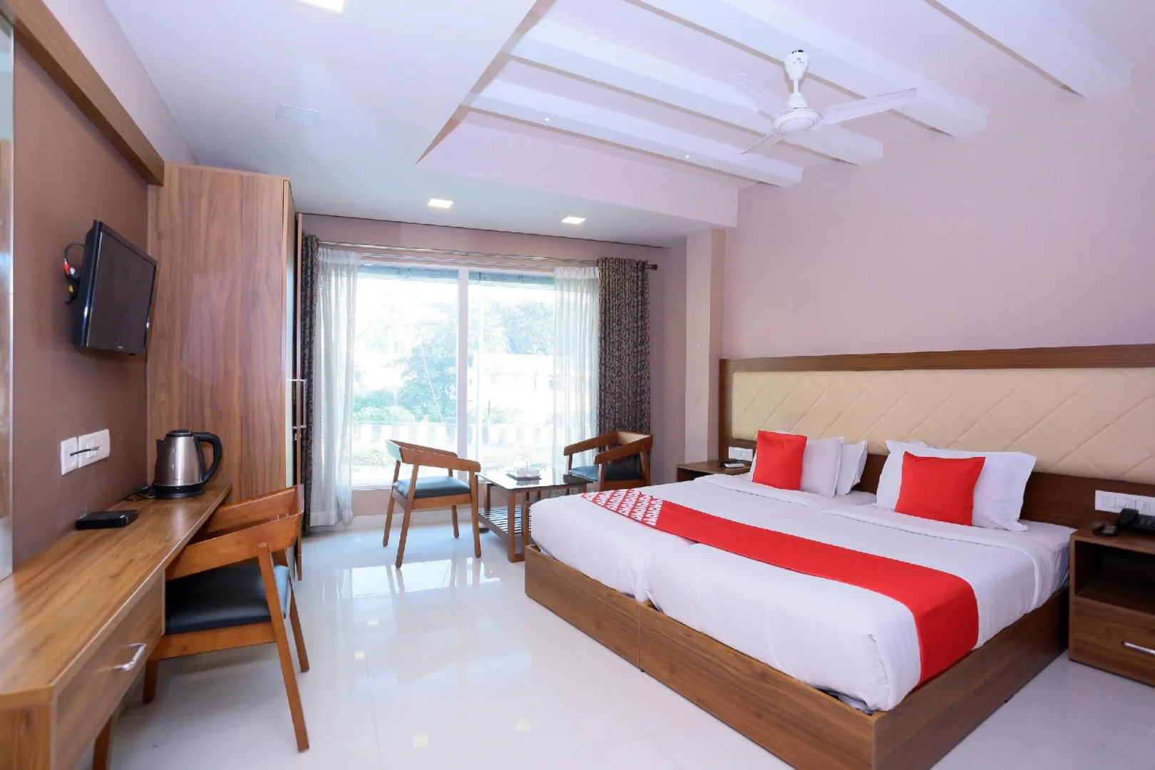 OYO Flagship 25093 Hotel Thamam
