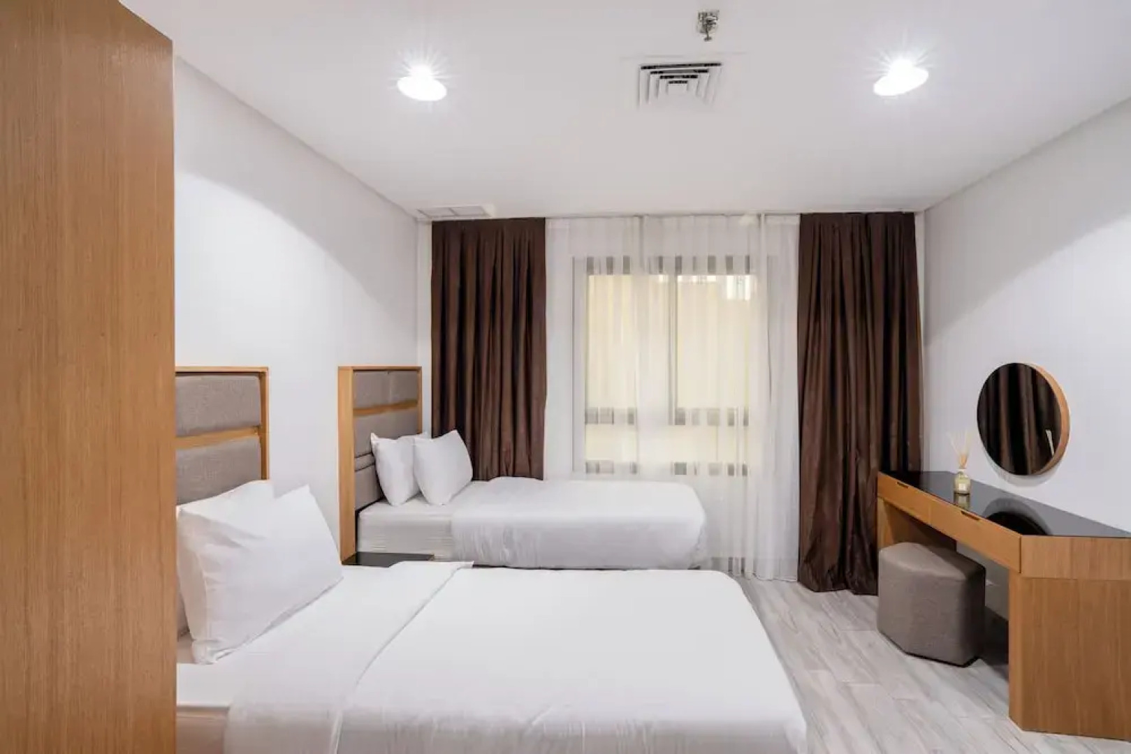 Plaza Athenee Hotel Kuwait