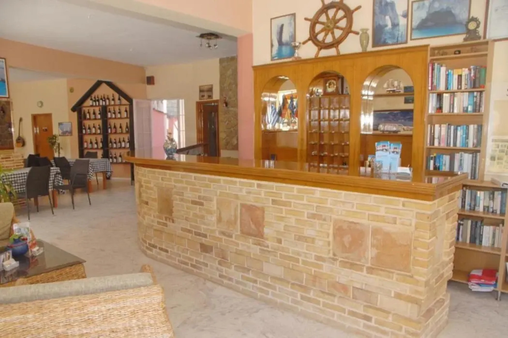 Kyprianos Aparthotel