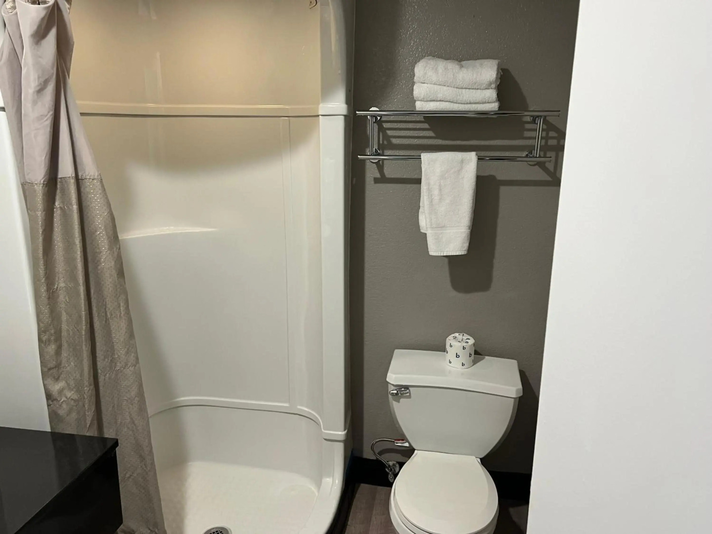 Clinton Inn Hotel & Event Center