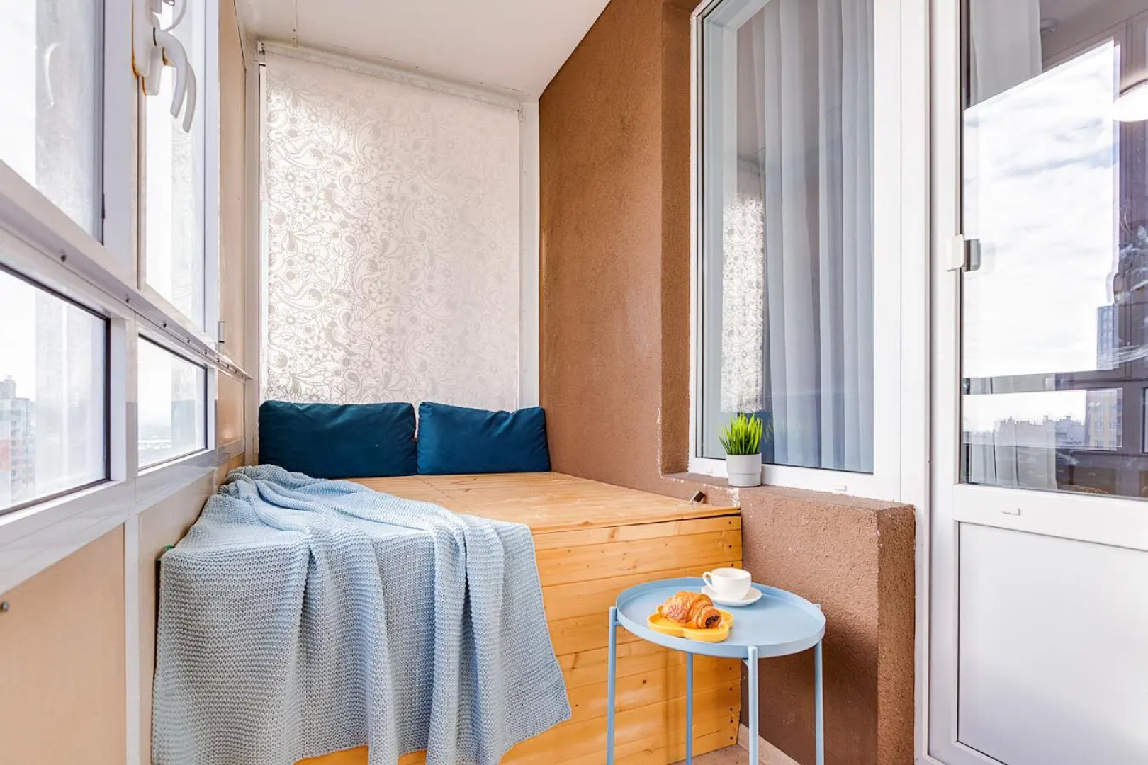 LikeHomeAparts (ЛайкХоумАпартс) на проспекте Европейский 8