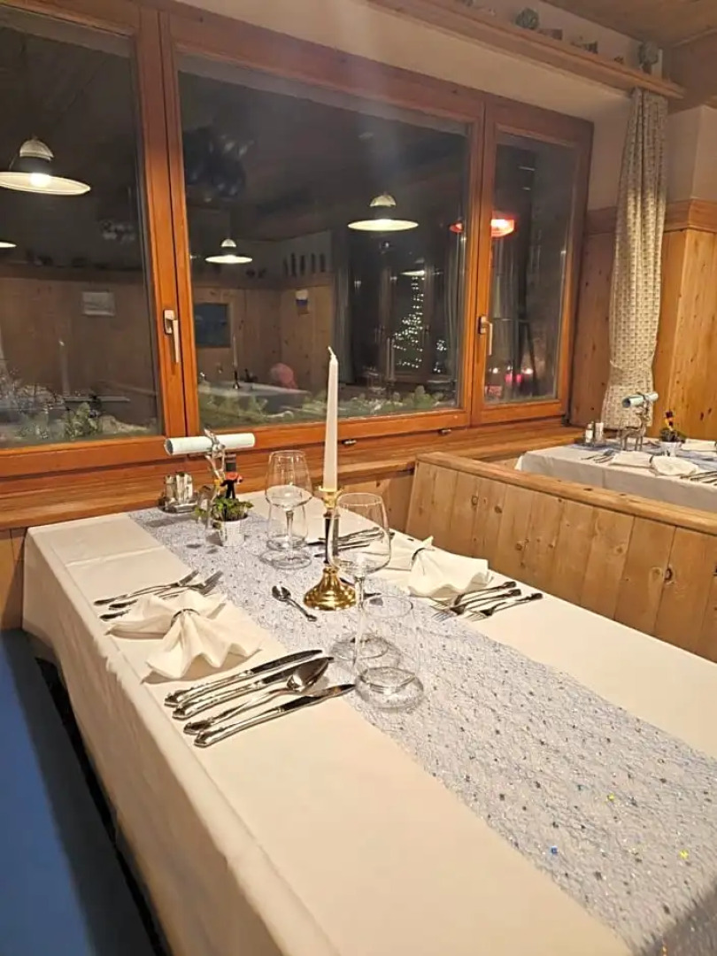Hotel Ristorante Lagrev