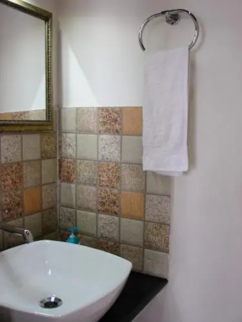 Abad Premium House Boat