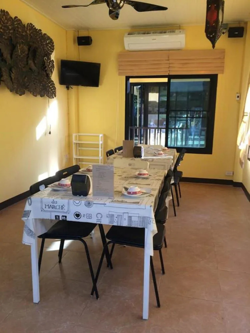 Suporn Lakeview Service APT & Homestay