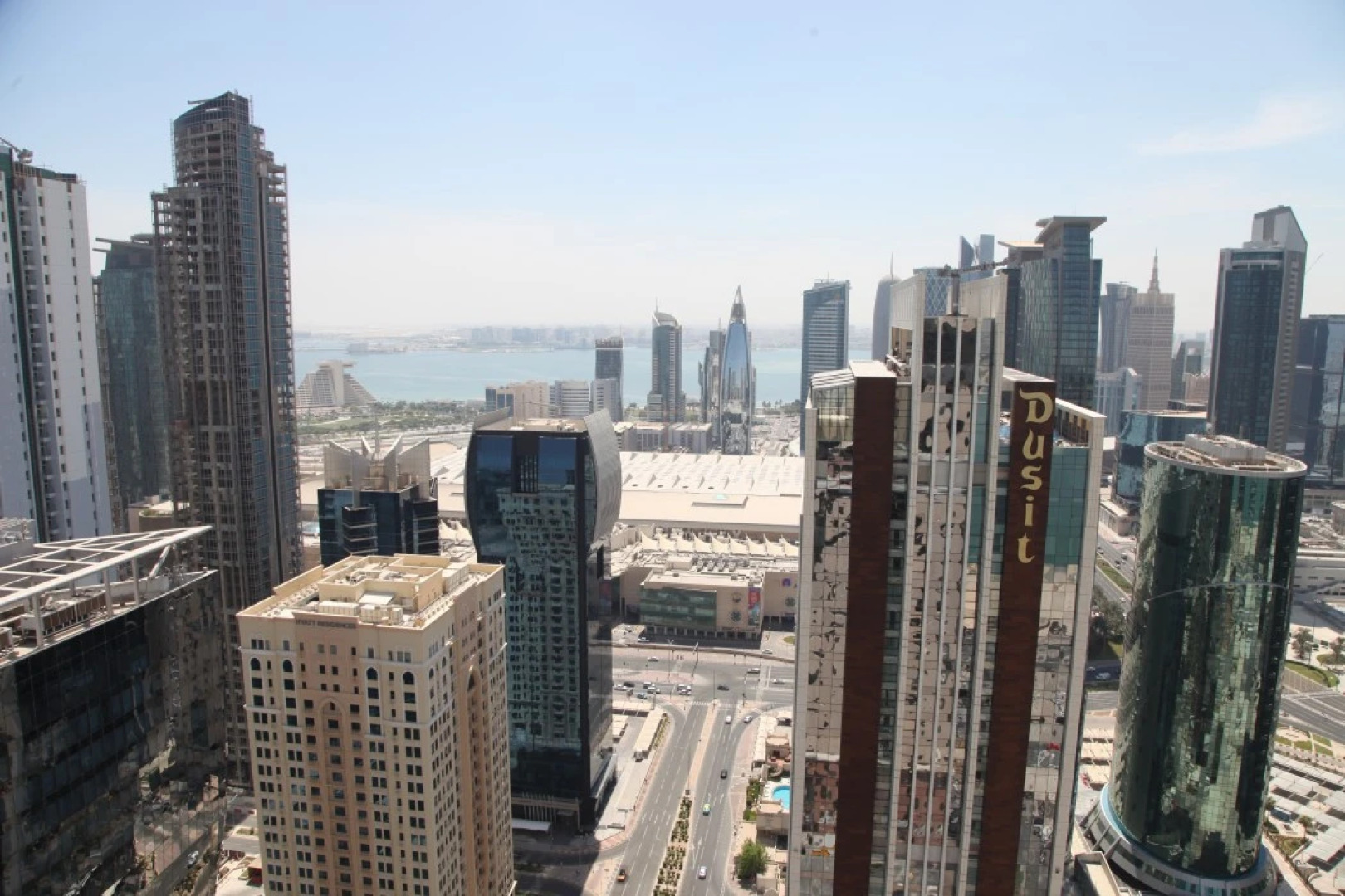 Magnum Hotel & Suites West Bay