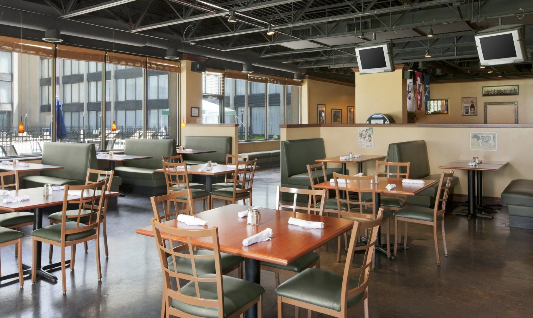 Four Points by Sheraton Kansas City Airport