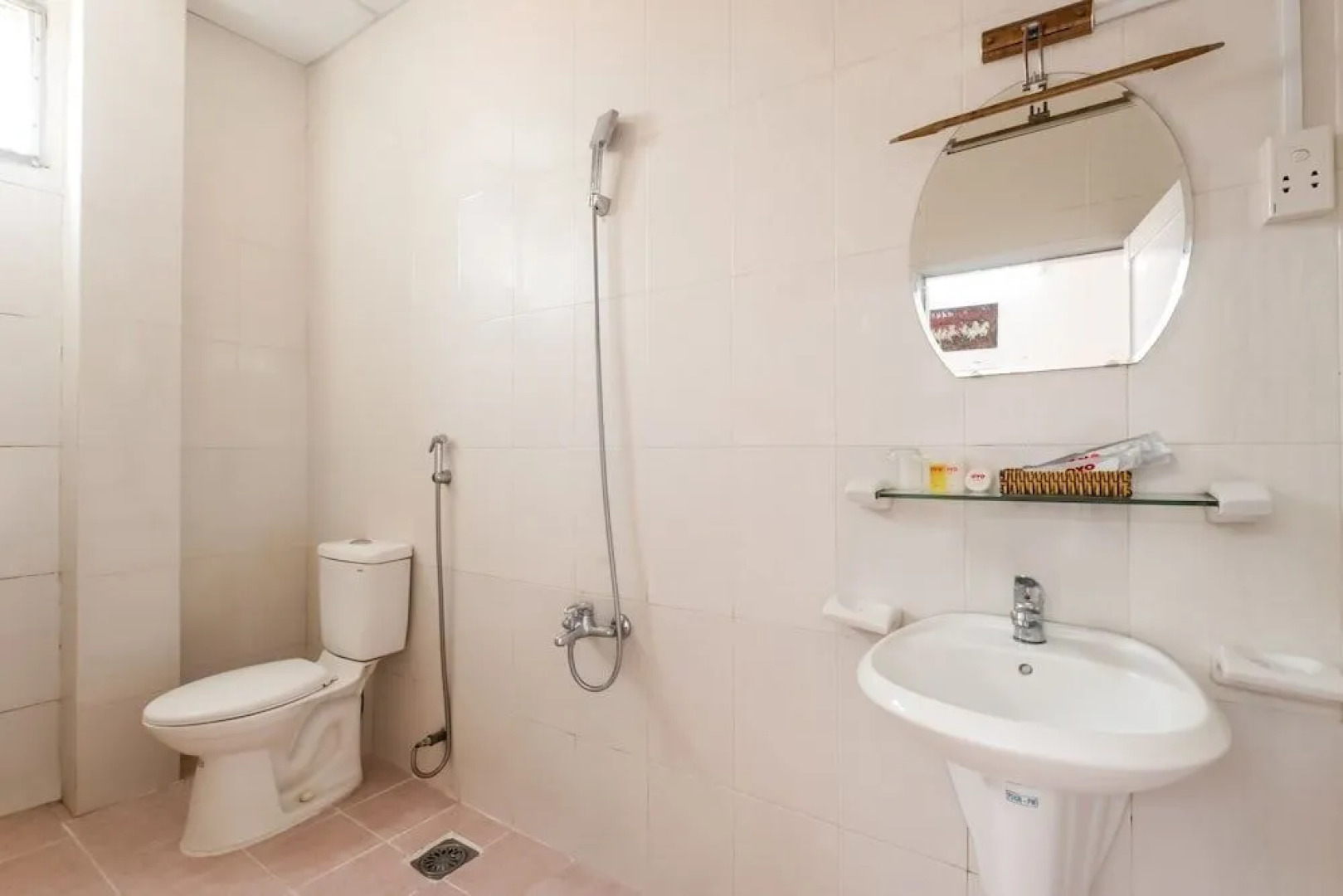 Oyo 390 Hoa Cat Hotel