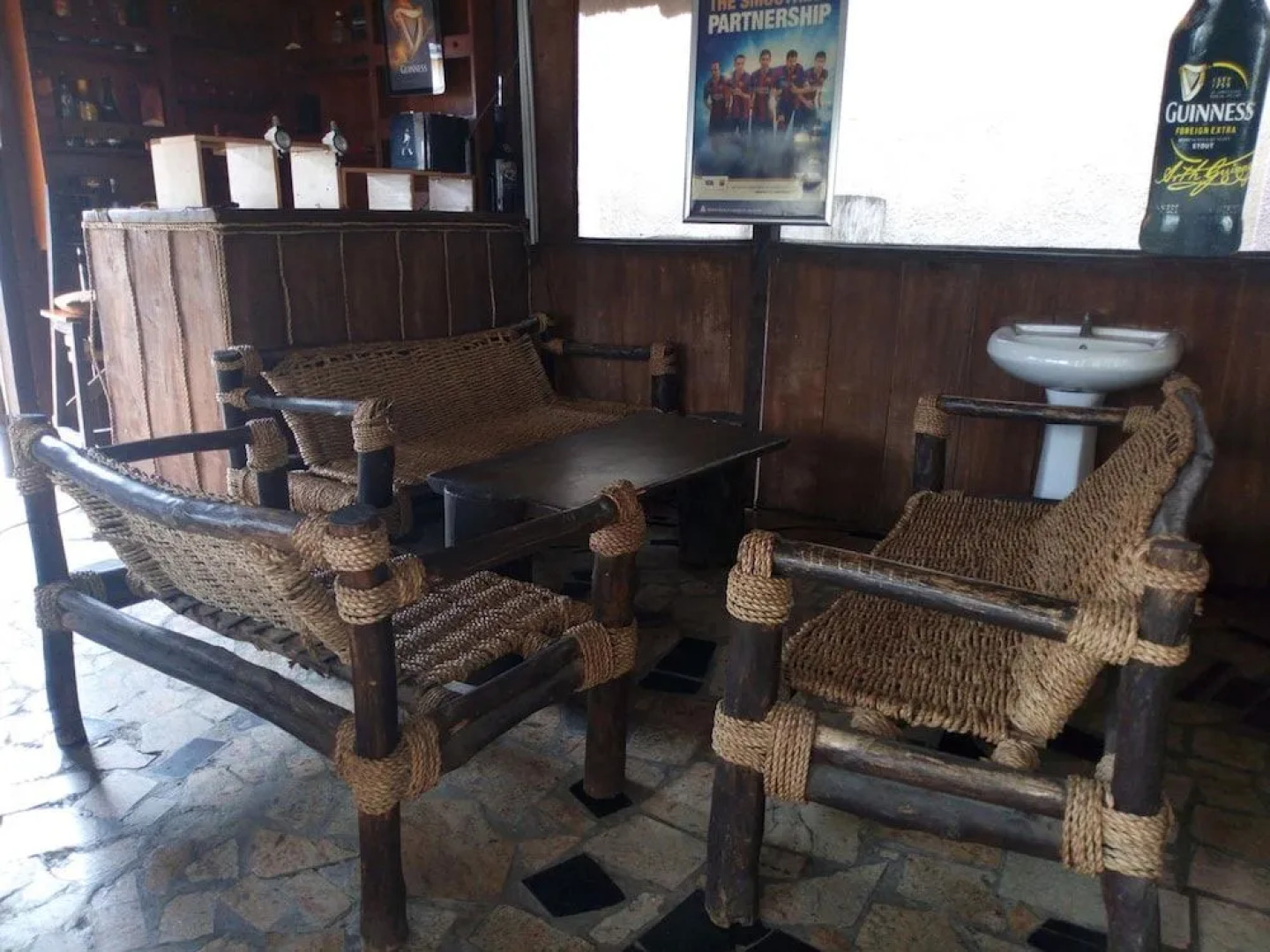 Danest Hotel And Suites