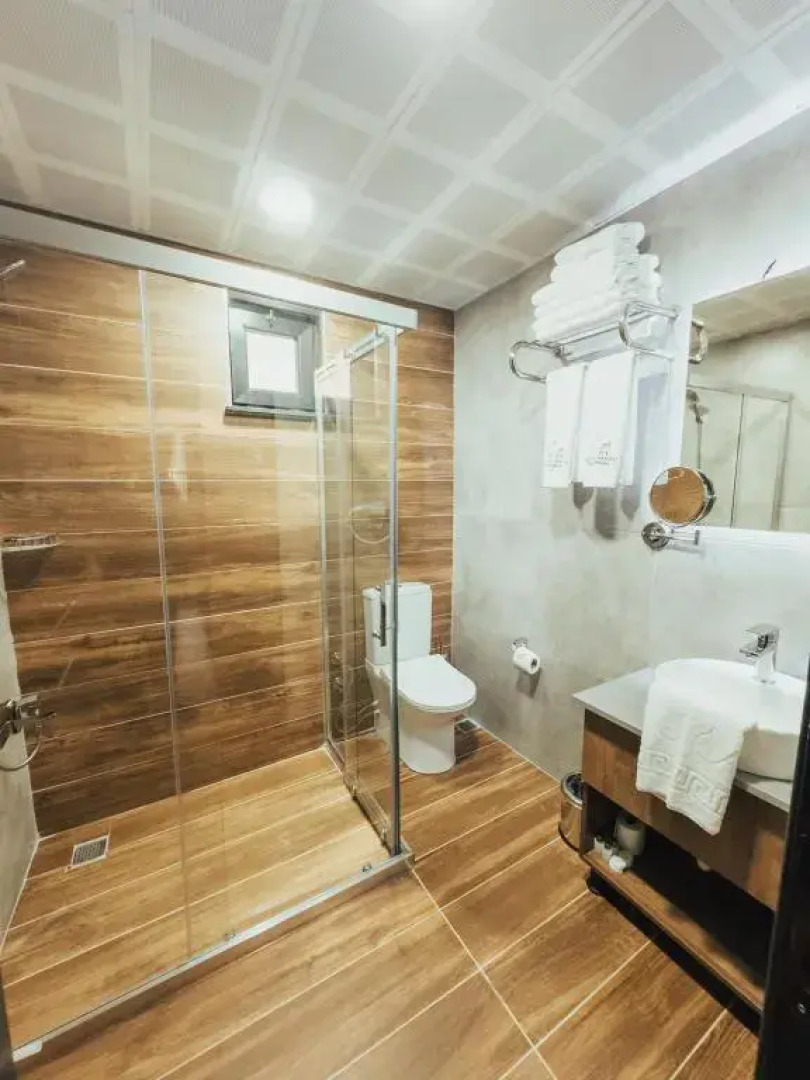 Baskonus Yaylasi Orman Evleri