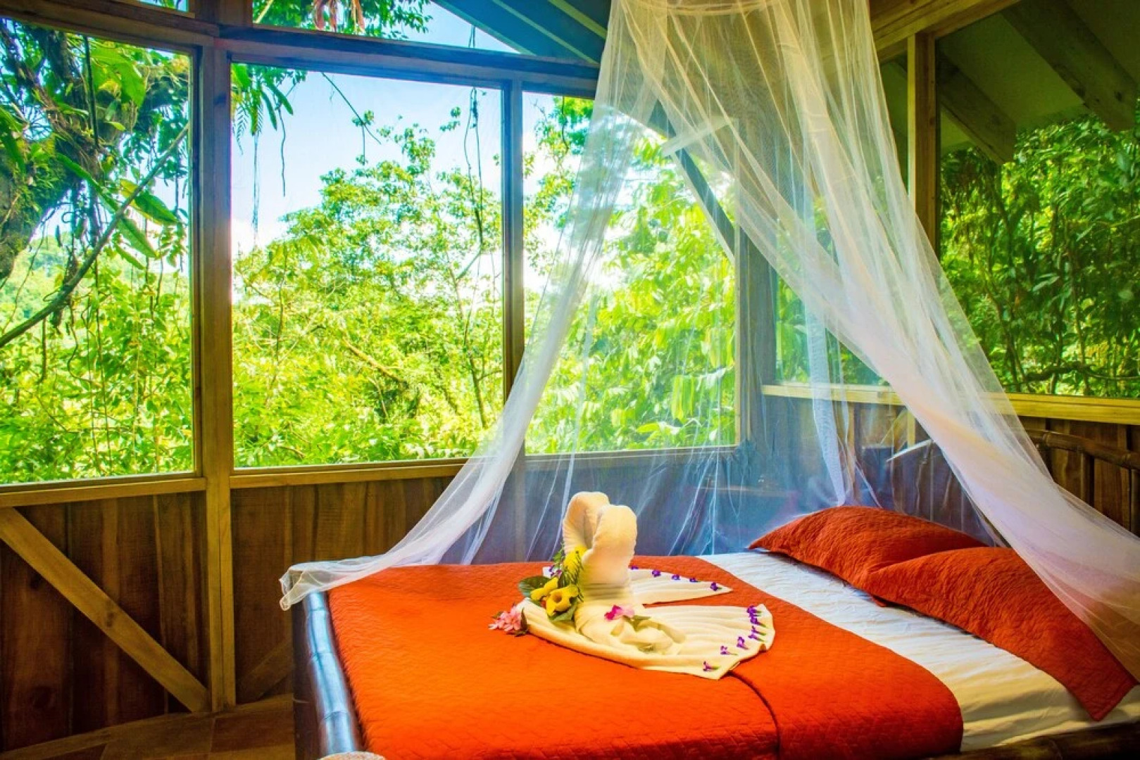 Finca Bellavista Treehouse Community