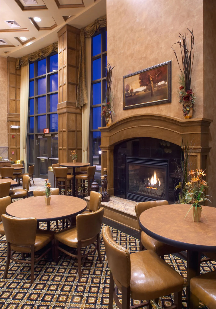 Clubhouse Hotel Suites Sioux Falls